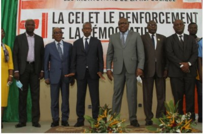 Côte d'Ivoire : Depuis Bouaké, le président de la CEI : « Au nom du principe d'égalité, j'ai reçu des candidats en tapettes »