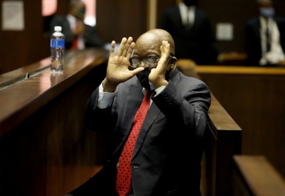 Afrique du Sud : Condamné à 15 mois de prison , Jacob Zuma prié de se rendre