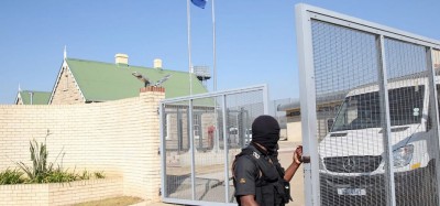Afrique du Sud :  Poursuite contre une fuite de photos de Zuma en prison