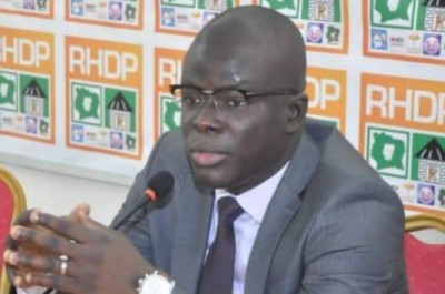 Côte d'Ivoire :    Attaques contre Gbagbo, le DEA jeunes du RHDP se dit solidaire de la sortie du Secrétaire exécutif de son parti politique