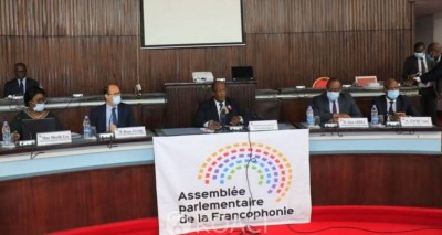 Côte d'Ivoire : Pour confirmer qu'il n'y a pas de premier vice-président au parlement, Amadou Soumahoro se fait représenter à un séminaire par Armand Ouégnin
