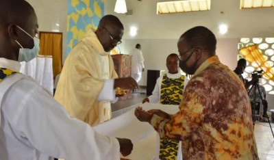 Côte d'Ivoire :   Raviart, le Père Jean Claude Atsain fête ses 15 ans de sacerdoce et rend hommage à Ahoussou pour sa sollicitude envers la Paroisse Saint-Pierre