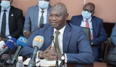 Côte d'Ivoire :  Énergie renouvelable, le Directeur de l'Energie annonce la production de 300 MGW d'énergie solaire disponibles à partir du second semestre de 2022