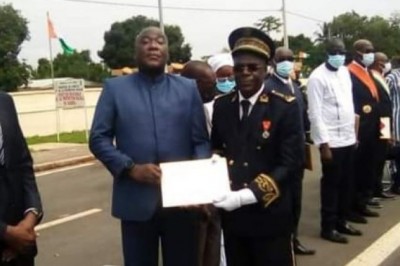 Côte d'Ivoire : Katiola, le colonel Touré Hervé alias « Vetcho », ancien membre des forces nouvelles décoré pour ses actions de paix