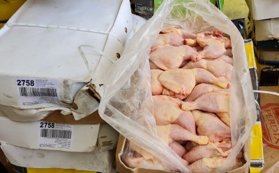 Côte d'Ivoire : Aboisso, les Douanes saisissent 200 cartons de poulets congelés et font don à quatre structures étatiques et sociales du département dont la prison civile