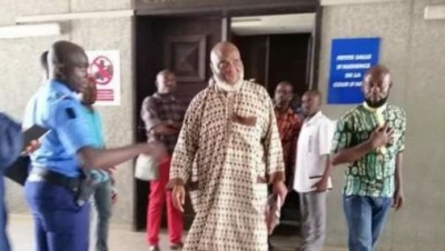 Côte d'Ivoire : Gbagbo condamné dans l'affaire de la casse de la BCEAO peut-il créer un parti ?  La réponse d'un juriste