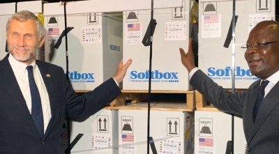 Côte d'Ivoire : Covid-19, les USA importent plus d'un million de doses à ARN messager et de la pulverisation contre le paludisme