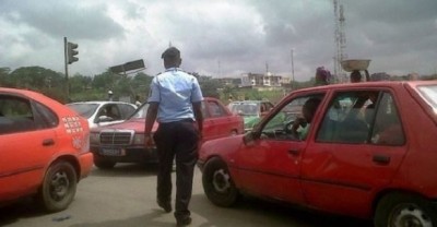 Côte d'Ivoire : Ce que devrait  faire un agent des forces de l'ordre lorsqu'il interpelle un automobiliste pour une contravention