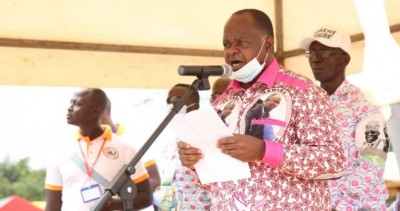 Côte d'Ivoire : À Mama, au nom des Wè, Hubert Oulaye rend hommage à « l'épouse Nady Bamba » pour avoir pris soin de Gbagbo pendant les 10 ans de détention