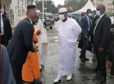 Côte d'Ivoire : Dans le viseur de l'infox, en vacances, ras du côté d'Alassane Ouattara