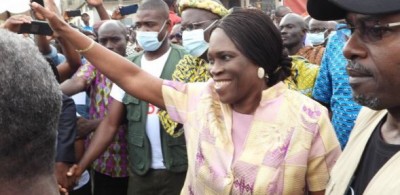 Côte d'Ivoire : Son nom sur une liste de nouveau parti, Simone Gbagbo demande à Laurent Gbagbo « un minimum de respect et de considération »