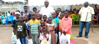 Côte d'Ivoire : Bouaké, un élu offre 5000 kits scolaires aux élèves et soulage une association de femmes