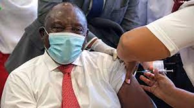 Afrique du Sud : Covid-19, Cyril Ramaphosa veut introduire le « passeport vaccinal »