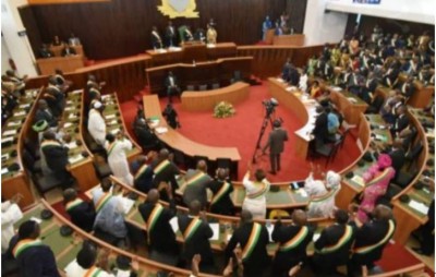 Côte d'Ivoire : Limitation de l'âge à la présidentielle, le rêve de certains députés peut-il avoir l'approbation de la majorité du parlement ?