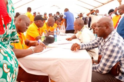 Côte d'Ivoire : Apothéose de la caravane opération tiroirs vides à San Pedro, le représentant de Bruno Koné évoque les importantes reformes initiées