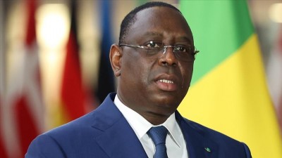 Sénégal :  Macky Sall invite les forces de défense et de sécurité à une réorganisation continuelle des capacités d'intervention