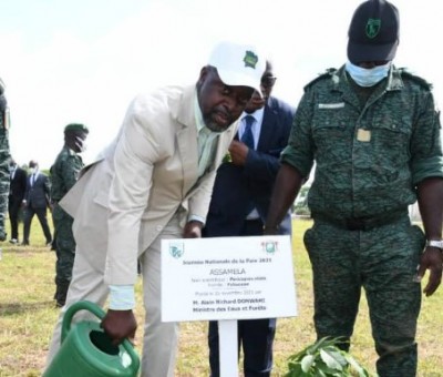 Côte d'Ivoire :   Gestion des forêts classées, le ministre Alain Richard Donwahi veut-il écarter la Sodefor ?