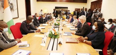 Côte d'Ivoire-France :   C2D, 32,8 milliards pour sortir les 300 mille habitants de cinq quartiers précaires des communes d'Abobo de Yopougon et de Koumassi