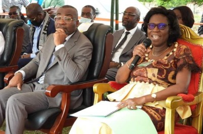 Côte d'Ivoire : Pour une réconciliation vraie, Simone Gbagbo propose une approche qui fait asseoir des adversaires voire des ennemies, afin d'échanger