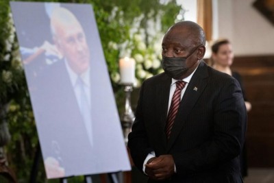 Afrique du Sud : Interrompu par une toux, Cyril Ramaphosa testé positif au Covid-19 et isolé