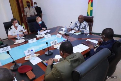 Burkina Faso : La coopération militaire avec la France en discussion à Ouagadougou