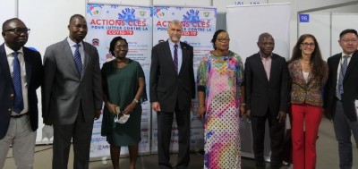 Côte d'Ivoire-USA : L'ambassadeur Bell visite un site de vaccination contre la COVID-19 à Treichville