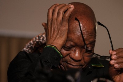 Afrique du Sud : Un tribunal exige le retour de Zuma en prison après la publication de son livre