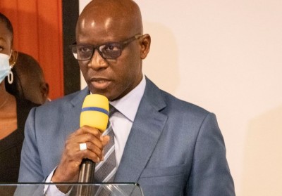 Côte d'Ivoire :    Session 2022, les conditions et critères de recrutement des Assistants, Assistants chefs de cliniques et Attachés de Recherches, 450 postes à pourvoir