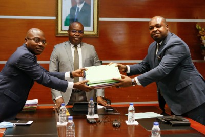 Côte d'Ivoire : ONECI, le nouveau DG Ago Christian Kodia « veut rapidement satisfaire l'ensemble des demandeurs des titres d'identité »