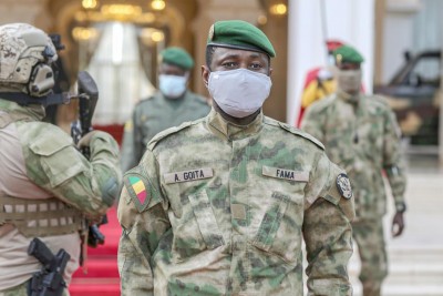 Mali : La junte au pouvoir propose cinq ans de transition, des organisations politiques s'opposent