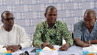 Côte d'Ivoire :   Fonds de soutien COVID-19, les planteurs de café-cacao suspendent l...