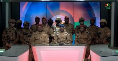 Burkina Faso : Les mutins confirment le coup d'Etat « pour remettre le Pays sur le bo...