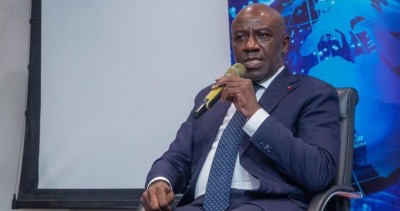 Côte d'Ivoire :  Cherté de la vie, Roger Félix Adom confie à des consommateurs qu'« avec le temps, les tarifs de l'Internet vont baisser »