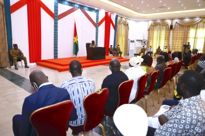 Burkina Faso : Le chef de l'Etat invite la société civile à une autocritique