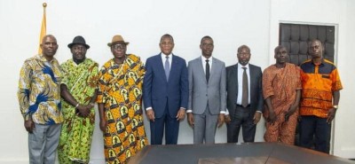 Côte d'Ivoire : Gestion du patrimoine foncier du village d'Adjin, Bruno Koné échange avec la chefferie traditionnelle