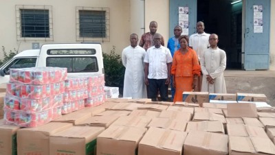 Côte d'Ivoire : Bouaké, pour le carême chrétien, un émissaire du président Ouattara fait un don de plusieurs millions à la communauté catholique