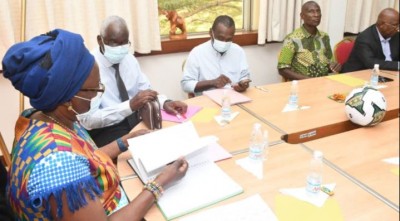 Côte d'Ivoire:    FIF, levée du blocage lié à la question de parrainage, l'élection du président annoncée pour le 23 avril 2022