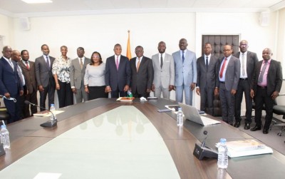 Côte d'Ivoire : Prévention des effondrements d'immeuble à Abidjan, Bruno Koné échange avec les maires