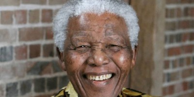 Afrique du Sud : Le mandat d'arrêt original de Mandela vendu aux enchères pour 130 000 $