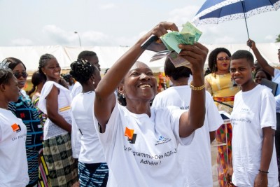 Côte d'Ivoire : Inclusion financière, 600 millions de FCFA de prêt d'Orange Bank pour 2000 femmes