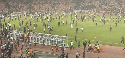 Nigeria : Match de barrage Nigeria-Ghana émaillé d'incidents à Abuja, décès d'un officiel zambien de la CAF
