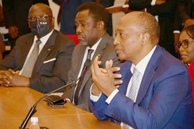 Côte d'Ivoire : Election à la FIF, le président de la CAF rassure ne soutenir aucun candidat, l'AG pour régler la question des parrainages prévue ce mardi