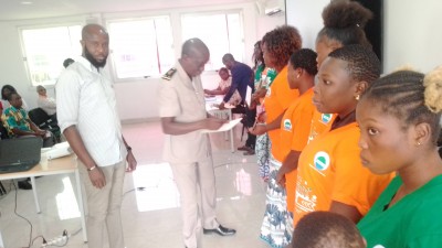 Côte d'Ivoire : À travers le projet Dignité, 63 jeunes primés par l'AVSI dans le cadre de la lutte contre la migration irrégulière