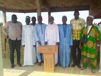 Côte d'Ivoire : Adama Bictogo, président intérimaire de l'Assemblée nationale solidaire avec  les musulmans d'Agboville en leur offrant  33,5 tonnes de sucre