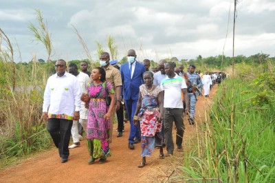 Côte d'Ivoire : Présent dans le Gbêkê, le ministre Amadou Coulibaly plaide pour l'accompagnement des actions en faveur des femmes de l'Association Diabo ville Émergente