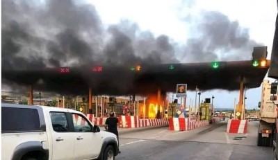 Côte d'Ivoire :  Péage de Attingué, un incendie ravage les guichets, plusieurs dégâts matériels