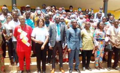 Côte d'Ivoire : Gagnoa, afin de sauver la production du manioc de la Mosaïque Africaine, une campagne organisée