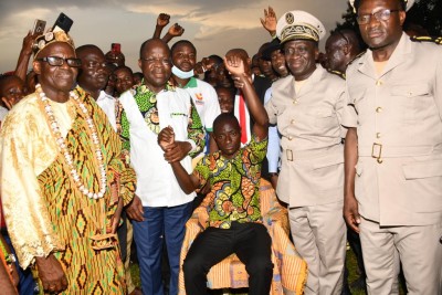 Côte d'Ivoire :    Agneby-Tiassa, la jeunesse plaide pour son insertion professionnelle et sa formation, Pierre N'Gou Dimba l'exhorte à compter d'abord sur elle-même.