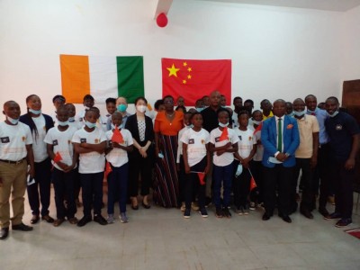 Côte d'Ivoire : Vulgarisation du mandarin, les élèves de l'école internationale quadrilingue George Washington ont désormais leur club installé