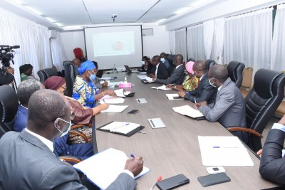 Côte d'Ivoire : Obstacles dans le processus du traitement des actes administratifs des fonctionnaires, les instructions fermes d'Anne Ouloto à ses collaborateurs